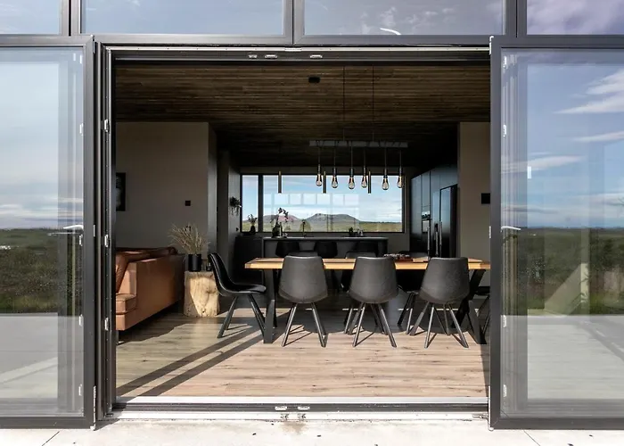 Luxurious 4Br Summerhouse With Hot Tub And Sauna