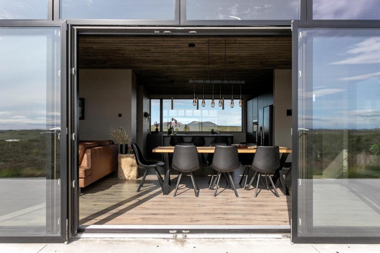 Luxurious 4br Summerhouse With Hot Tub And Sauna * Selfoss